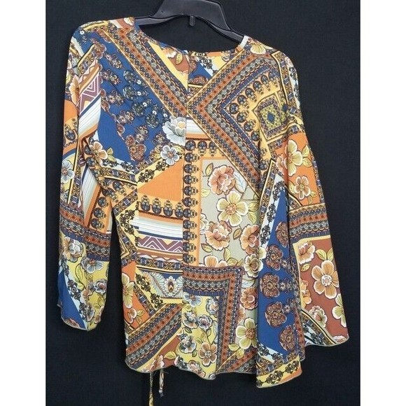 THE PYRAMID COLLECTION Floral Patchwork NWT Wrap Blouse Top Size XS - Picture 6 of 8